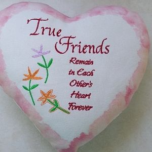 Heart shaped pillow, like new! Great gift!